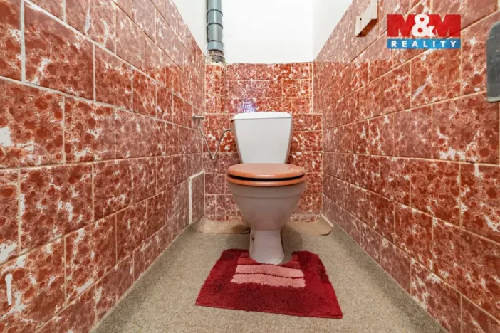 Prodej bytu 4+1, Karlovy Vary - Bohatice, Jáchymovská, 102 m2