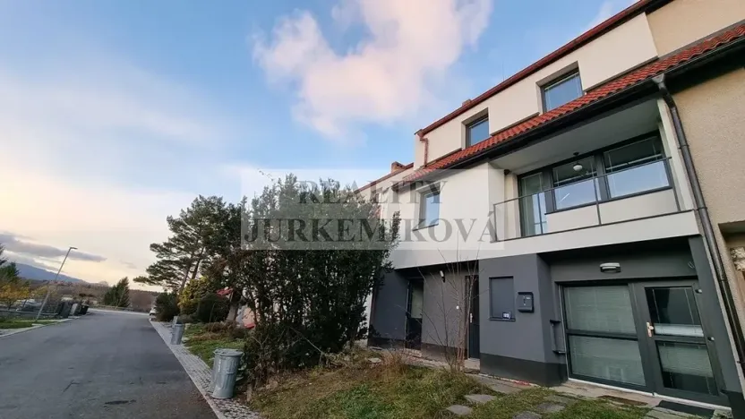 Prodej vícegeneračního domu, Černá v Pošumaví, 200 m2