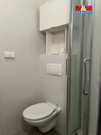 Pronájem bytu 1+kk, Zlín, Zelinova, 33 m2