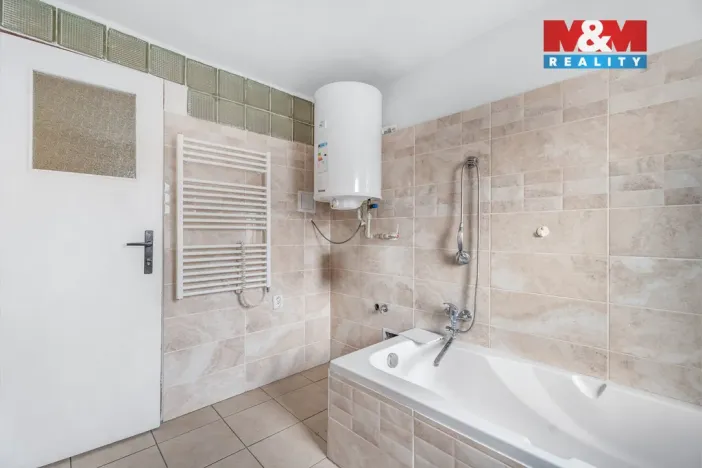 Prodej bytu 2+1, Benešov nad Ploučnicí, Českolipská, 94 m2