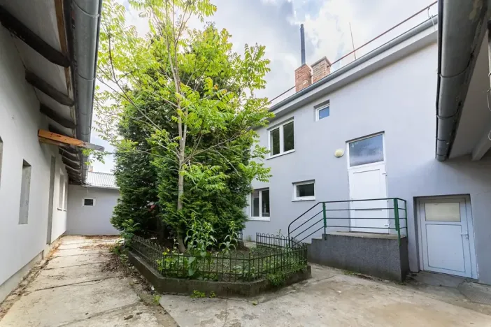 Prodej činžovního domu, Brno, Zezulova, 256 m2