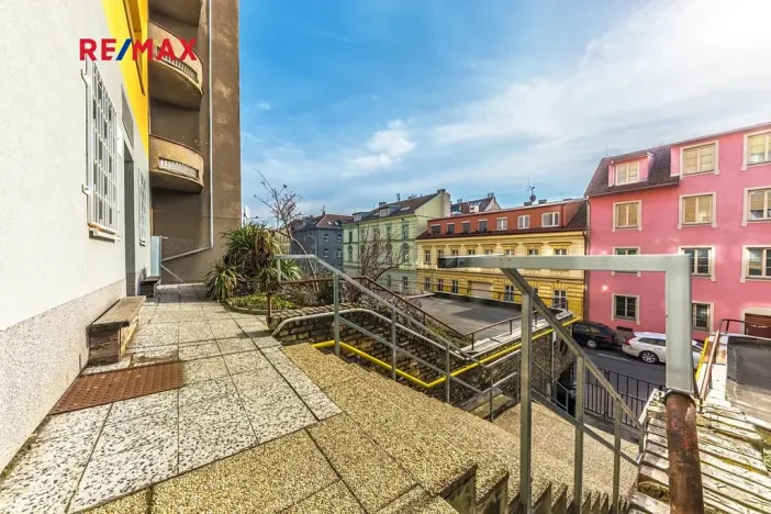 Prodej bytu 1+1, Praha - Smíchov, Holečkova, 24 m2