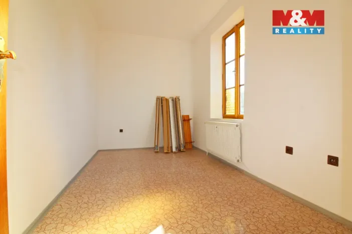 Prodej bytu 3+1, Nový Bor - Arnultovice, Gen. Svobody, 90 m2