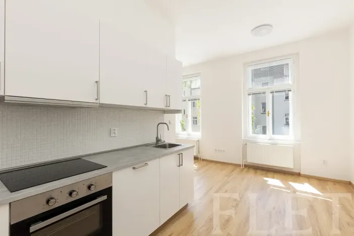 Pronájem bytu 1+kk, Praha - Libeň, Františka Kadlece, 34 m2