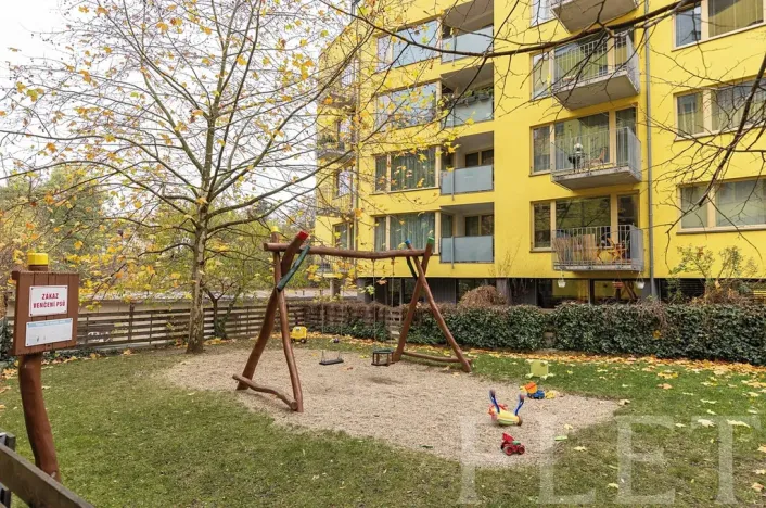 Pronájem bytu 4+kk, Praha - Žižkov, Jeseniova, 117 m2