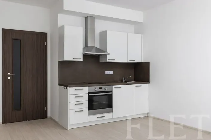 Pronájem bytu 1+kk, Praha - Stodůlky, náměstí Junkových, 32 m2
