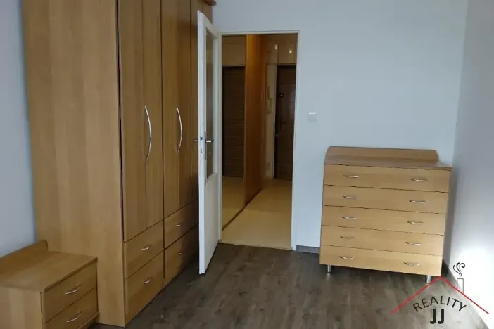 Pronájem bytu 2+kk, Praha - Chodov, V jezírkách, 45 m2