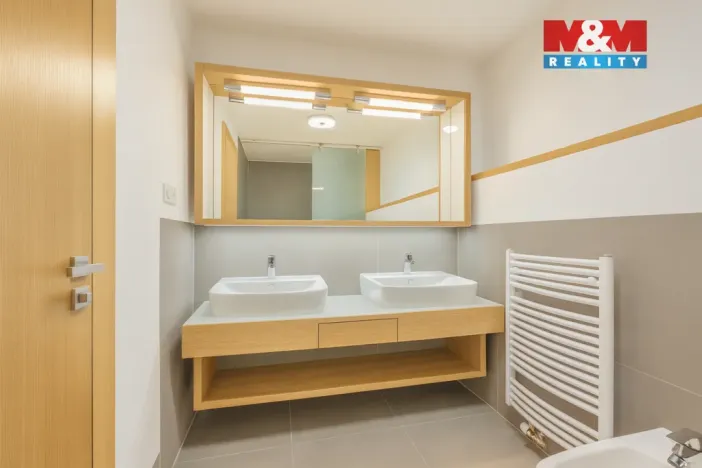 Prodej rodinného domu, Praha - Libuš, V Hrobech, 279 m2