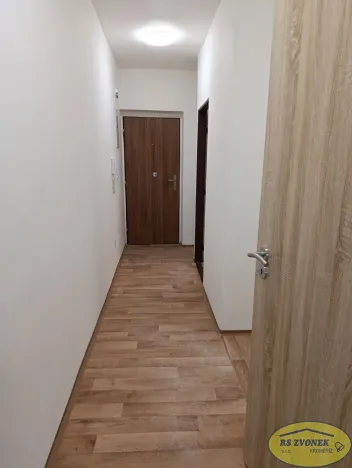 Pronájem bytu 2+kk, Hulín, nám. Míru, 49 m2