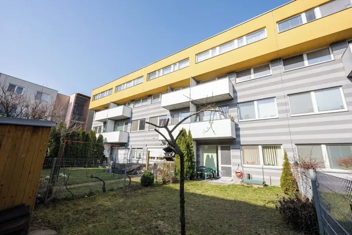 Pronájem bytu 2+kk, Brno, Šmahova, 44 m2