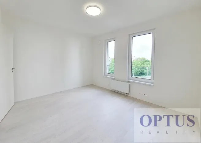Pronájem bytu 3+kk, Praha - Hloubětín, Waltariho, 73 m2