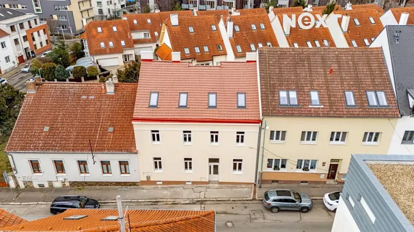 Prodej bytu 1+1, Praha - Žižkov, Na mokřině, 91 m2