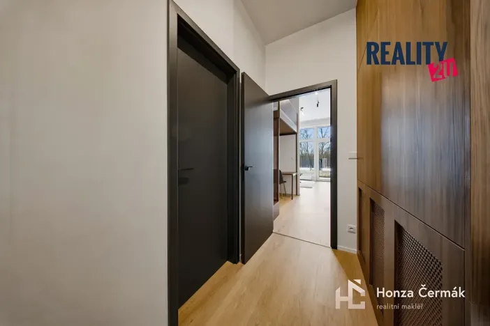 Pronájem bytu 1+kk, Brno, 42 m2