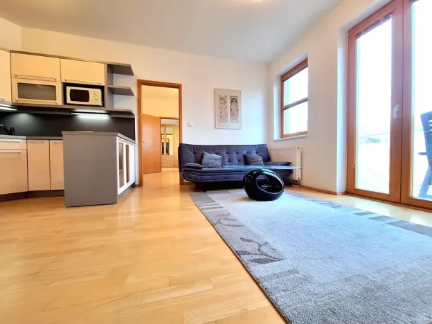 Pronájem bytu 3+kk, Praha - Vysočany, Za Lidovým domem, 58 m2