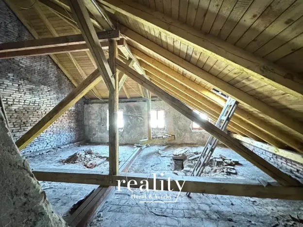 Prodej půdního prostoru, Jihlava, Kosmákova, 160 m2