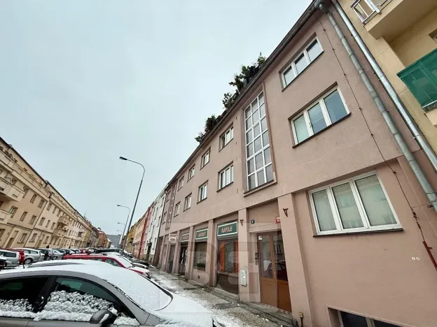 Pronájem bytu 1+kk, Praha - Strašnice, Krátká, 25 m2