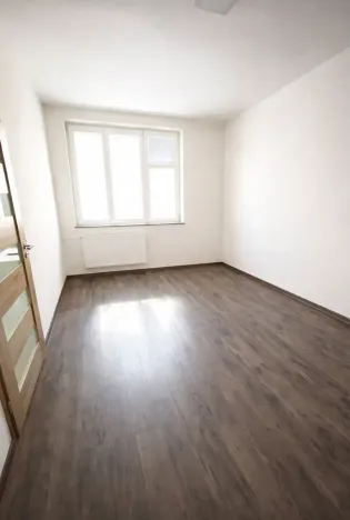 Pronájem bytu 2+kk, Praha - Vinohrady, Hollarovo náměstí, 50 m2