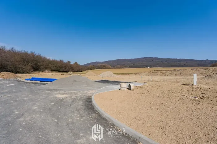 Prodej pozemku pro bydlení, Komárov, 954 m2