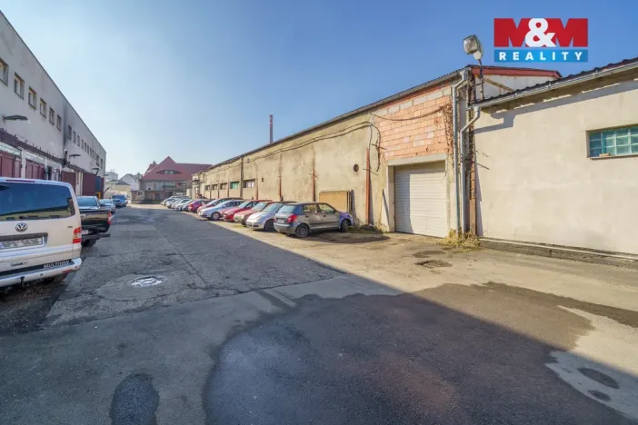 Prodej obchodního prostoru, Teplice, Libušina, 760 m2
