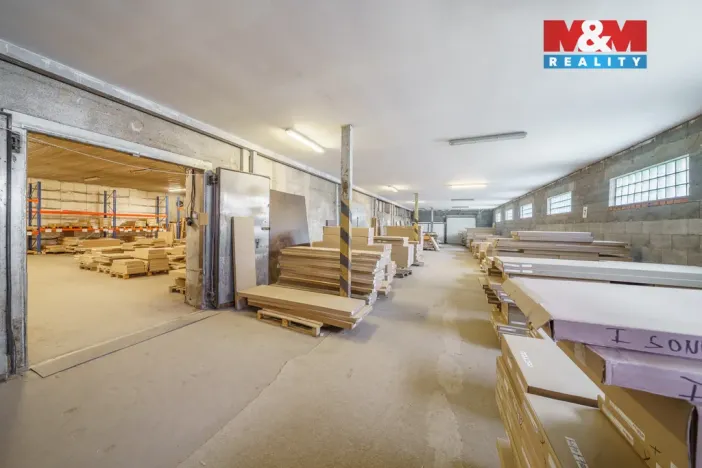 Prodej obchodního prostoru, Teplice, Libušina, 760 m2