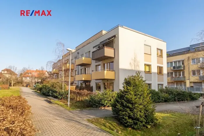 Prodej bytu 2+kk, Praha - Hostavice, U Hostavického potoka, 50 m2