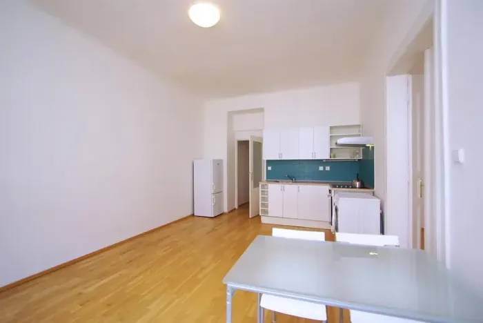 Pronájem bytu 2+kk, Praha - Žižkov, Kubelíkova, 46 m2