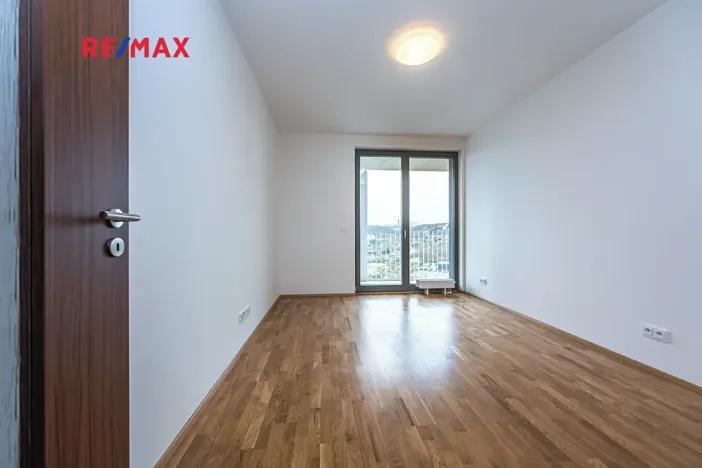 Pronájem bytu 2+kk, Praha - Modřany, Mezi vodami, 56 m2