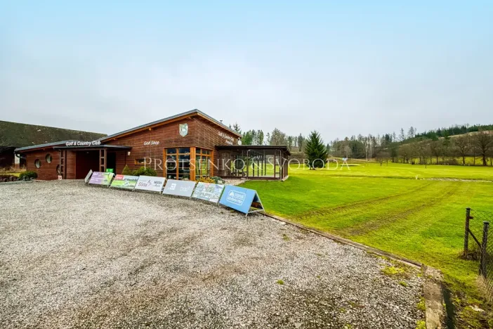 Prodej apartmánu, Prosečné, 349 m2