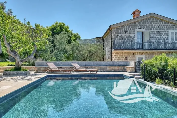 Prodej vily, Rijeka Reževići, Černá Hora, 400 m2