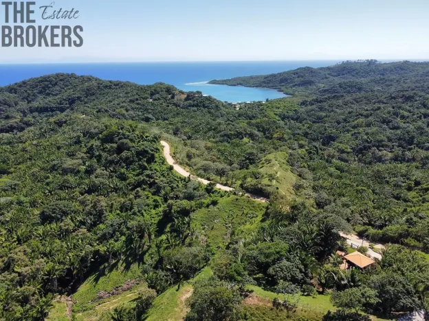 Prodej pozemku, Coxen Hole, Roatán, Honduras, 350 m2