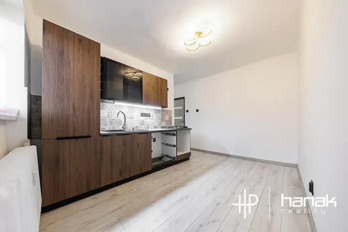 Pronájem bytu 2+1, Břidličná, 1. máje, 54 m2