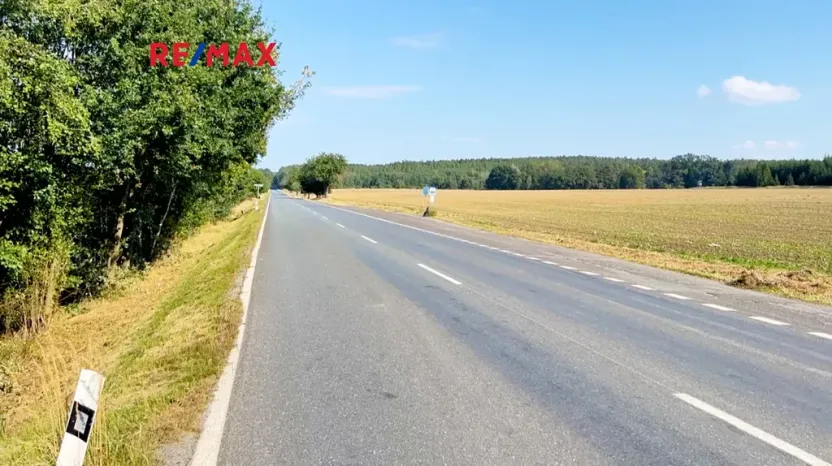 Prodej komerčního pozemku, Pňovany, 76524 m2