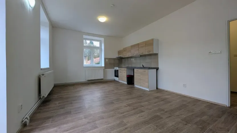 Pronájem bytu 1+kk, Peruc, U Koupaliště, 32 m2