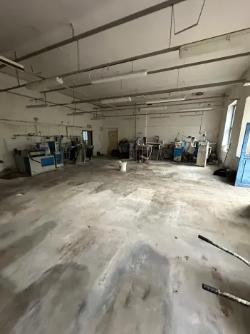 Prodej výrobních prostor, Okrouhlice, 551 m2