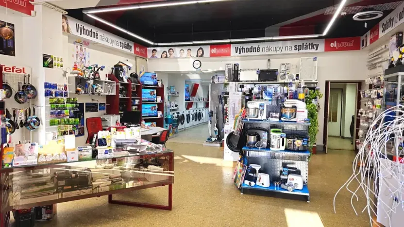 Pronájem obchodního prostoru, Letovice, Masarykovo náměstí, 330 m2