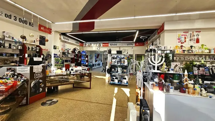 Pronájem obchodního prostoru, Letovice, Masarykovo náměstí, 100 m2