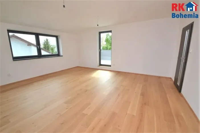 Prodej bytu 3+kk, Praha - Lhotka, Slepá I, 74 m2