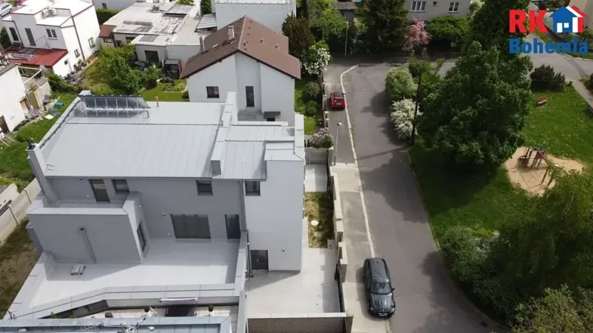 Prodej bytu 3+kk, Praha - Lhotka, Slepá I, 74 m2