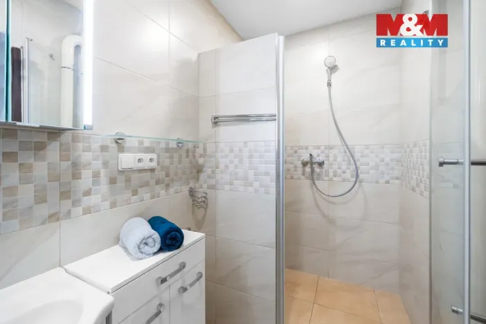 Prodej bytu 2+1, Kladno - Kročehlavy, Litevská, 57 m2