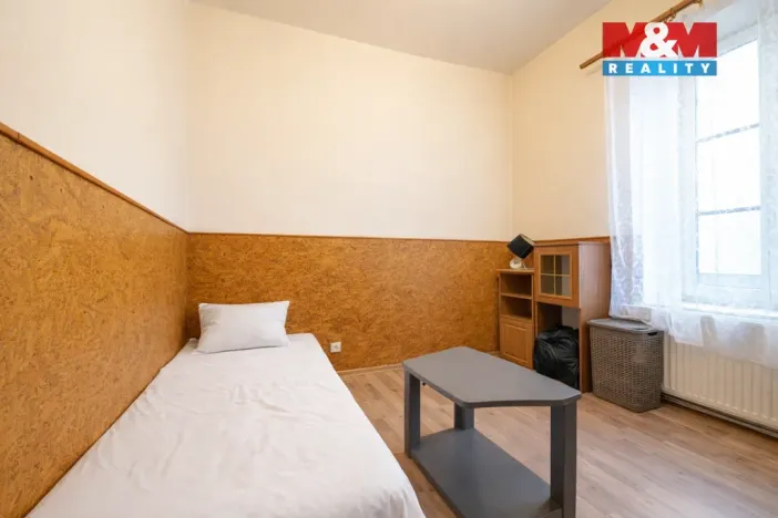 Prodej bytu 4+1, Nový Bor - Arnultovice, Gen. Svobody, 97 m2