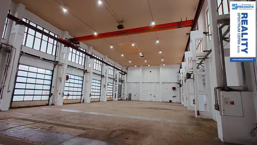 Pronájem výrobních prostor, Lišov, Hůrecká, 1109 m2