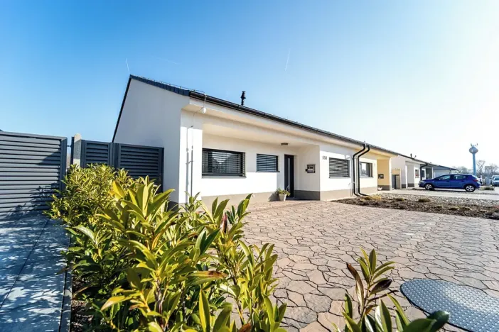 Prodej rodinného domu, Hevlín, 91 m2