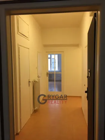 Pronájem bytu 1+1, Praha - Vinohrady, Římská, 42 m2