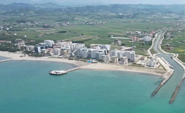 Prodej bytu 3+kk, Kavaja, Albánie, 97 m2