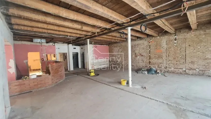 Prodej komerční nemovitosti, Nový Bydžov, Dukelská třída, 300 m2