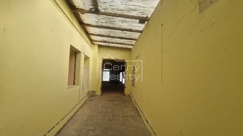 Prodej komerční nemovitosti, Nový Bydžov, Dukelská třída, 300 m2