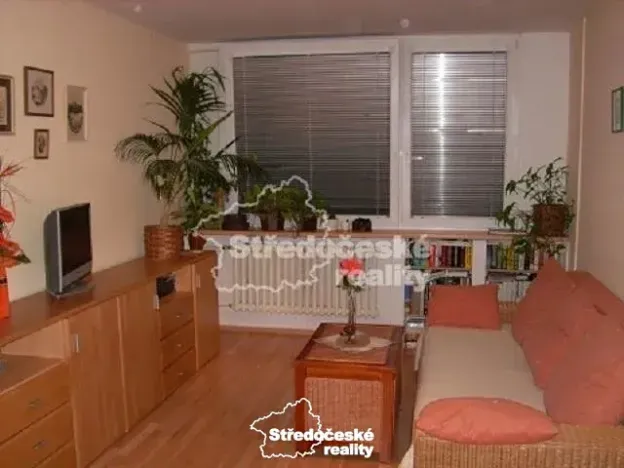 Pronájem bytu 2+kk, Praha - Kamýk, Machuldova, 43 m2