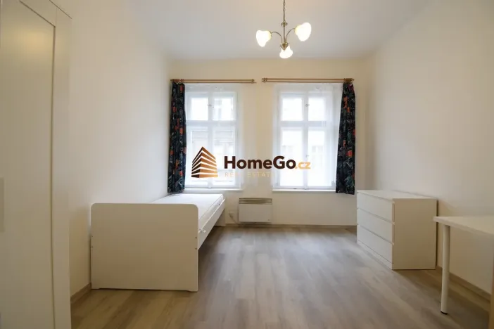 Pronájem bytu 1+kk, Praha - Vršovice, Sevastopolská, 19 m2
