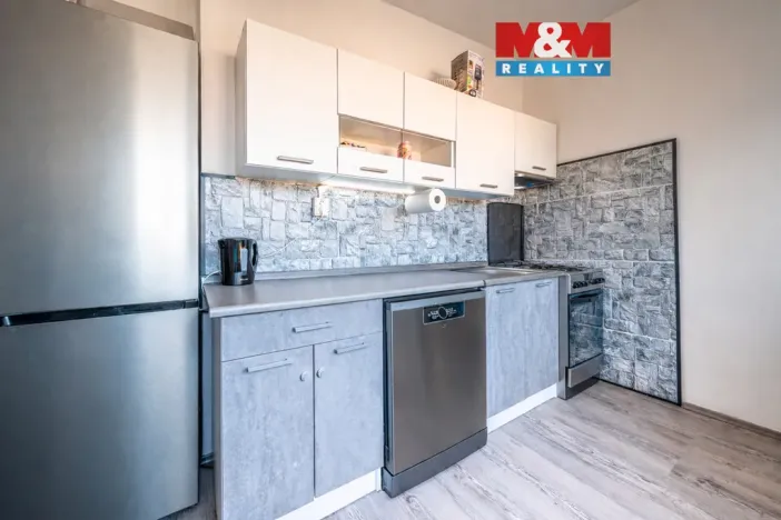 Prodej bytu 3+1, Cvikov - Cvikov II, Sídliště, 76 m2