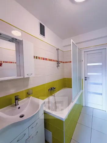 Pronájem bytu 3+1, Praha - Michle, 77 m2